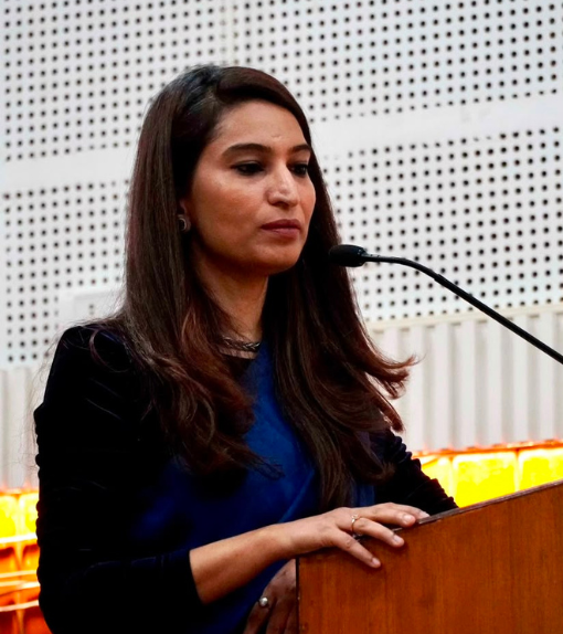 Dr Benazir Manzar
