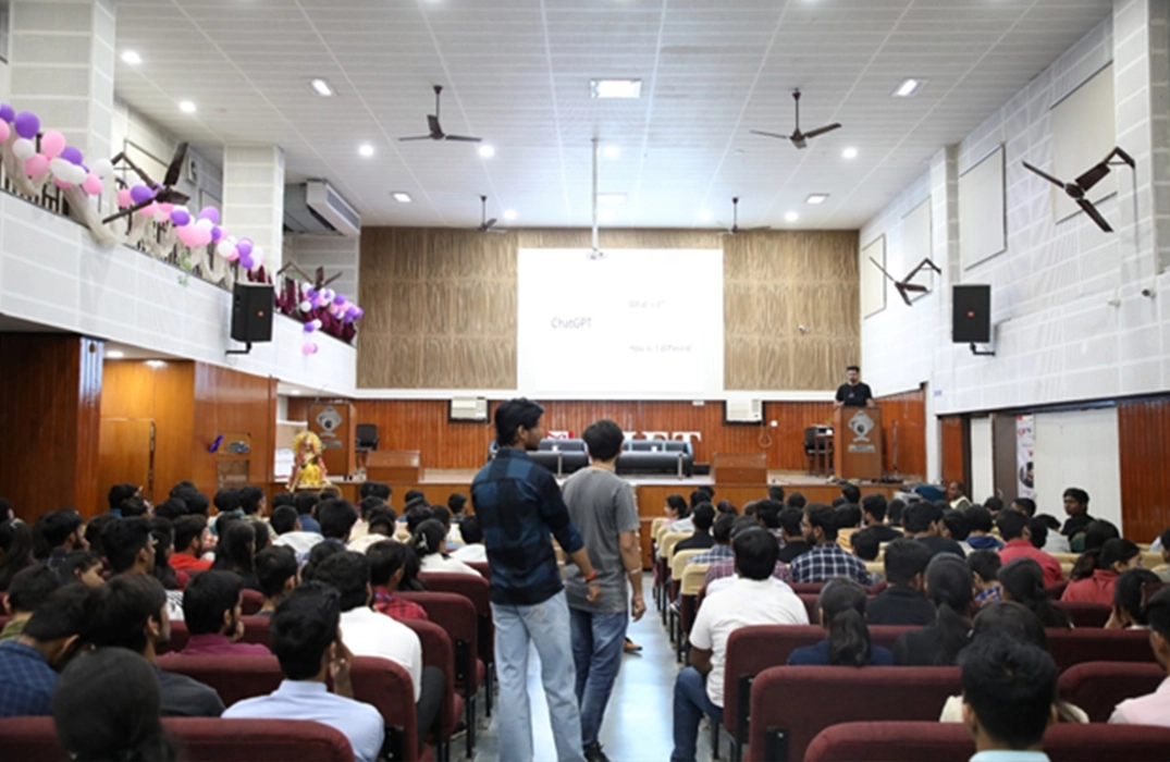An Interactive Session on Cloud Development, Artificial Intelligence and Future Technology